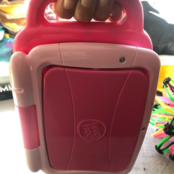 LeapFrog Pink 2-in-1 LeapTop Touch - Picture 3 of 6